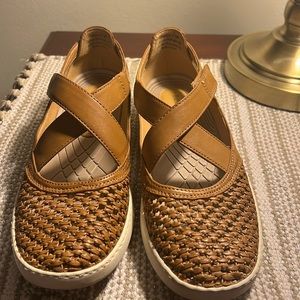 Baretraps Women’s Yesica Shoe Size 7.5